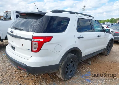 2013 Ford Police Interceptor z USA, uszkodzony, nr VIN 1FM5K8AR2DGB78965